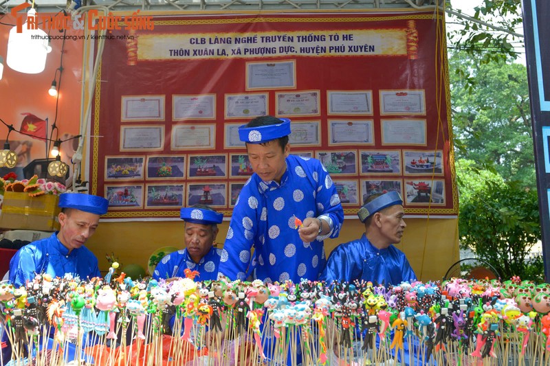 Nguoi dan hao hung tham du Festival Thu Ha Noi-Hinh-5