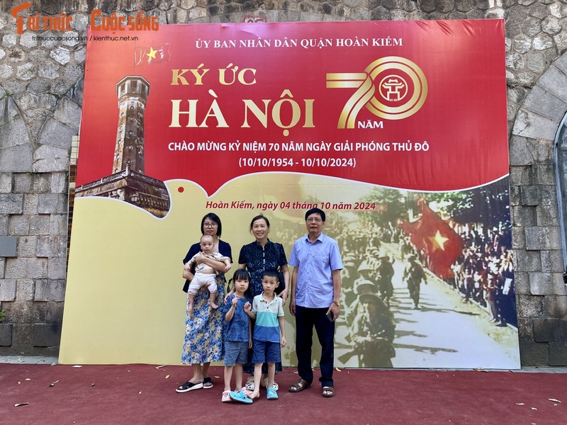 Nguoi Ha Noi boi hoi tim ve “Ky uc Ha Noi” o Phung Hung-Hinh-11