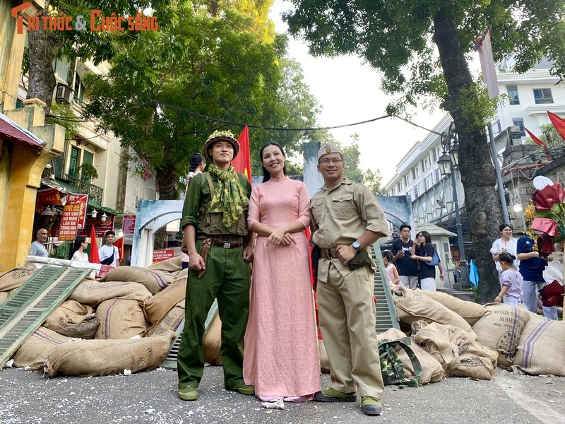 Nguoi Ha Noi boi hoi tim ve “Ky uc Ha Noi” o Phung Hung-Hinh-18