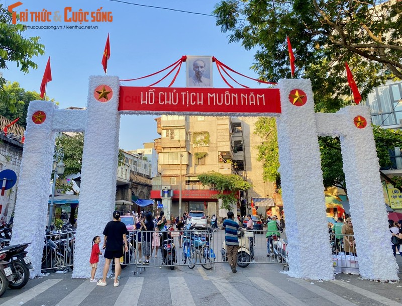 Nguoi Ha Noi boi hoi tim ve “Ky uc Ha Noi” o Phung Hung