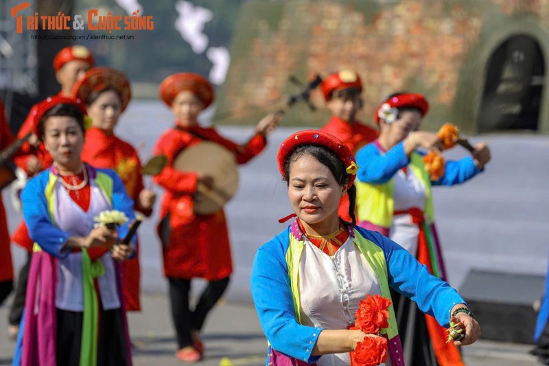 Man nhan voi man trinh dien trong Ngay hoi van hoa hoa binh-Hinh-14