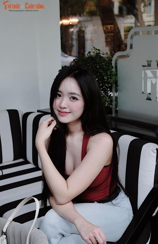 Co vu DT Viet Nam, hot girl Ha Thanh chiem spotlight tren khan dai-Hinh-7