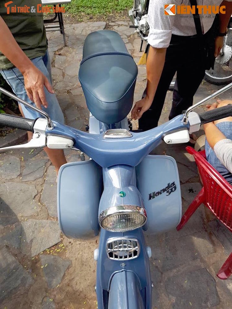 &quot;Hang hiem&quot; Honda Cub doi dau gia hon 100 trieu tai VN-Hinh-4