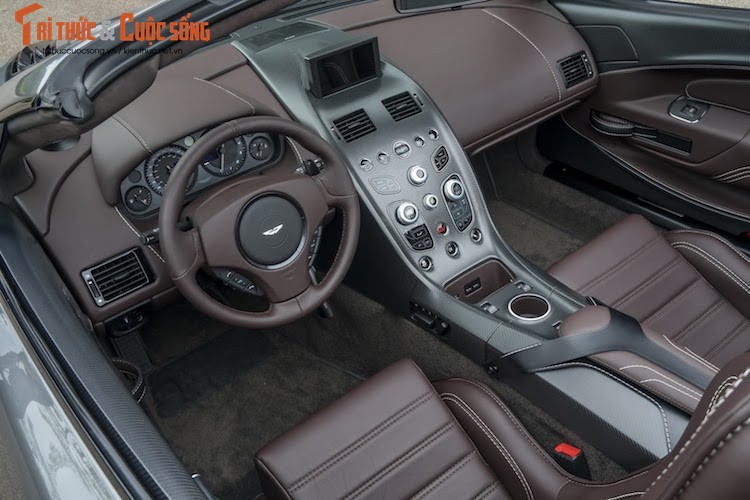 Sieu xe mui tran “doc ban” Aston Martin Vantage GT12 Roadster-Hinh-4