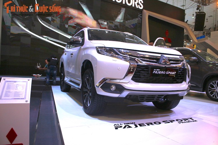 Mitsubishi Pajero Sport moi co gia tu 1,4 ty tai VN?