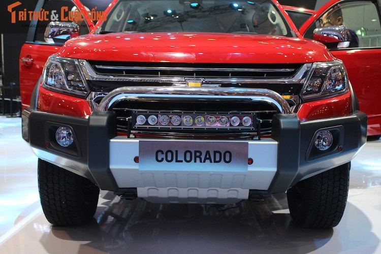 Chevrolet Colorado gia 619 trieu “dau” Ford Ranger tai VN-Hinh-3