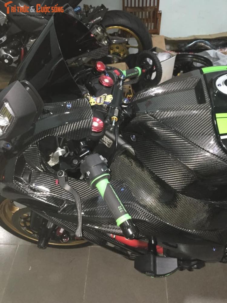 Sieu moto Kawasaki ZX-10R do carbon “sieu khung” tai VN-Hinh-3