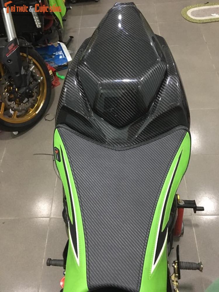 Sieu moto Kawasaki ZX-10R do carbon “sieu khung” tai VN-Hinh-4