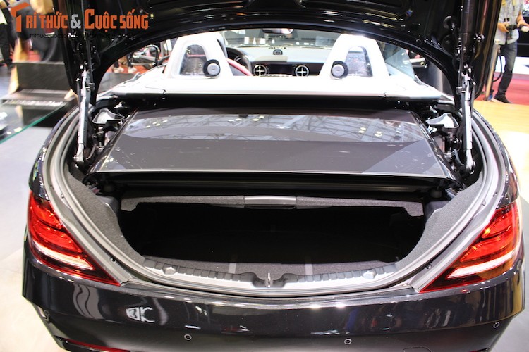 Can canh Mercedes-AMG SLC 43 gia 3,619 ty tai VN-Hinh-7