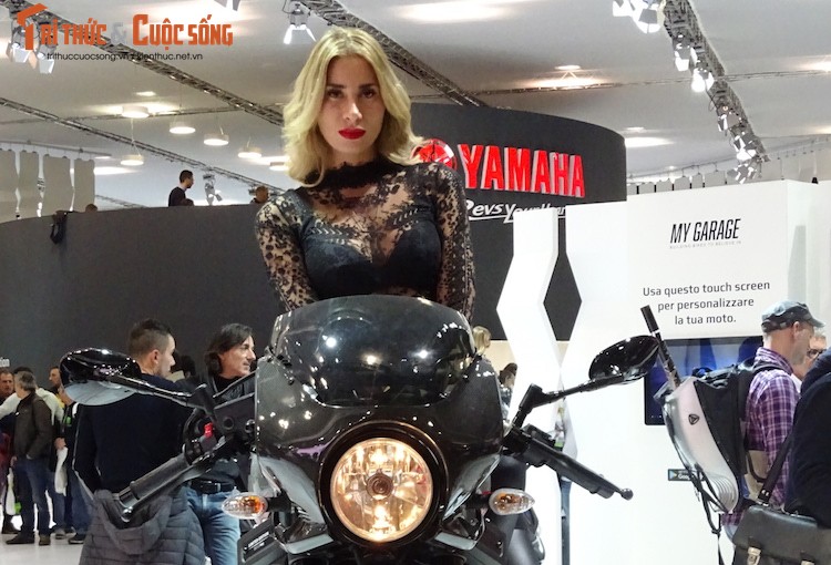 Me man dan “chan dai” nuoc Y tai trien lam EICMA 2016-Hinh-2