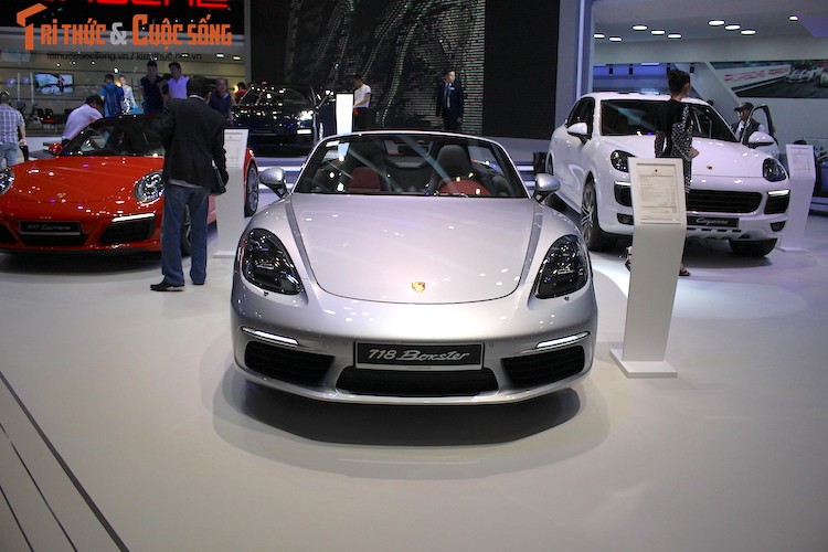 Sieu xe mui tran Porsche 718 Boxster gia 3,5 ty tai VN-Hinh-2