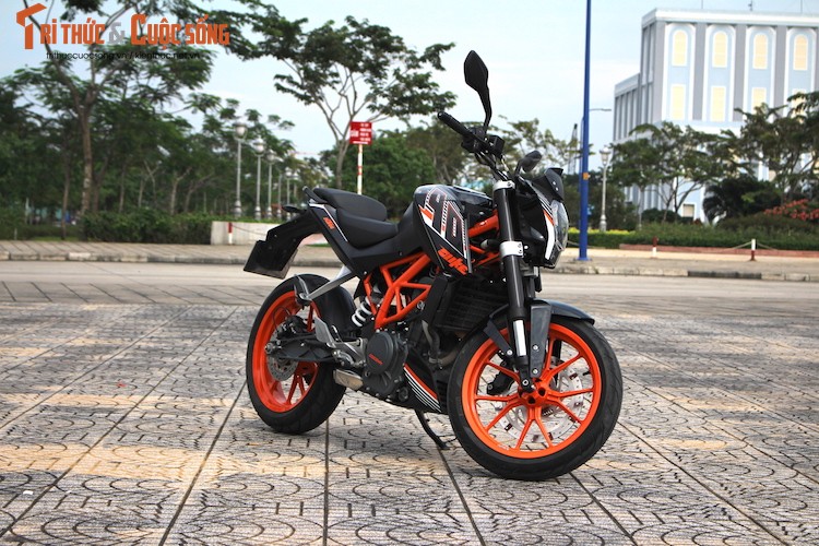 Cam lai “xe no” KTM Duke 390 gia 155 trieu tai VN-Hinh-2