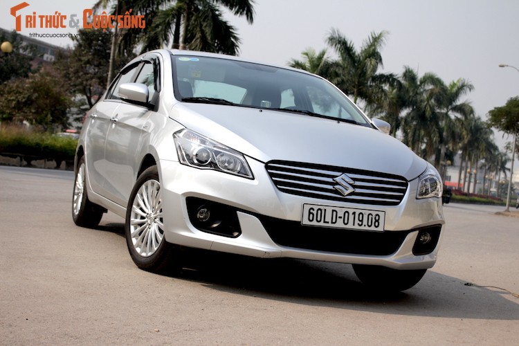 Suzuki Ciaz 2016 gia 580 trieu tai Viet Nam co gi?