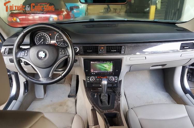 Sedan BMW 320i do xe the thao M3 cua dan choi Viet-Hinh-4