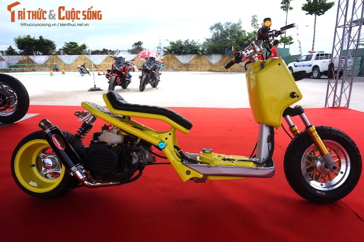 Honda Zoomer 50cc do “tran trui” sieu doc tai Sai Gon-Hinh-2