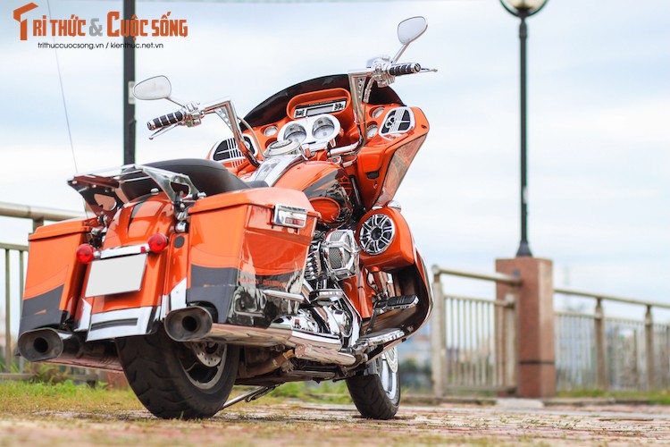 Harley-Davidson Road Glide “giat” CVO tien ty tai Da Nang-Hinh-10