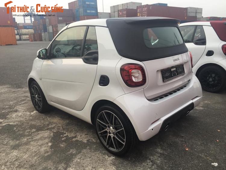 Oto “sieu nho” Smart Fortwo Brabus gia 1,4 ty tai VN-Hinh-3