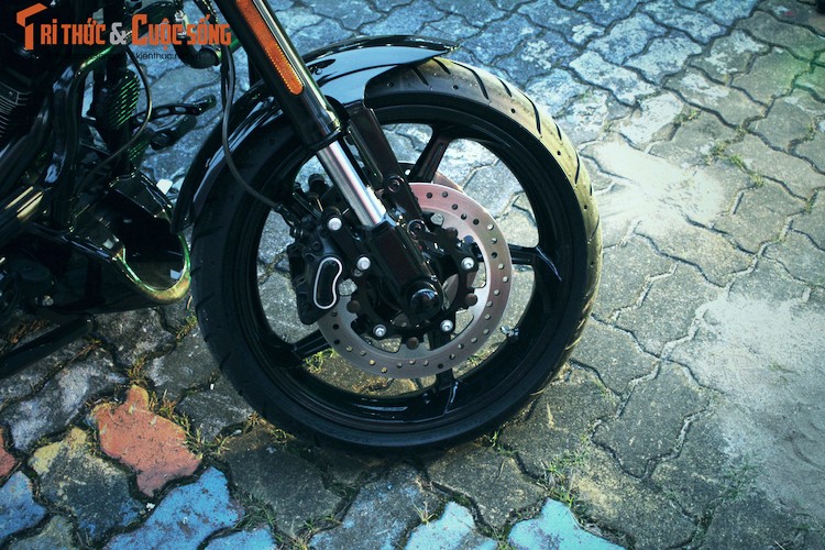 Harley-Davidson CVO Pro Street Breakout tien ty tai Ha Noi-Hinh-4