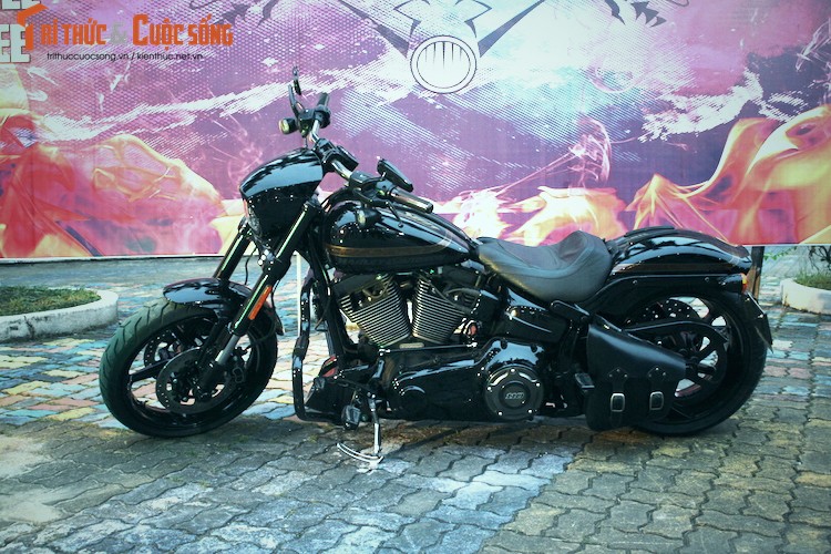 Harley-Davidson CVO Pro Street Breakout tien ty tai Ha Noi-Hinh-6