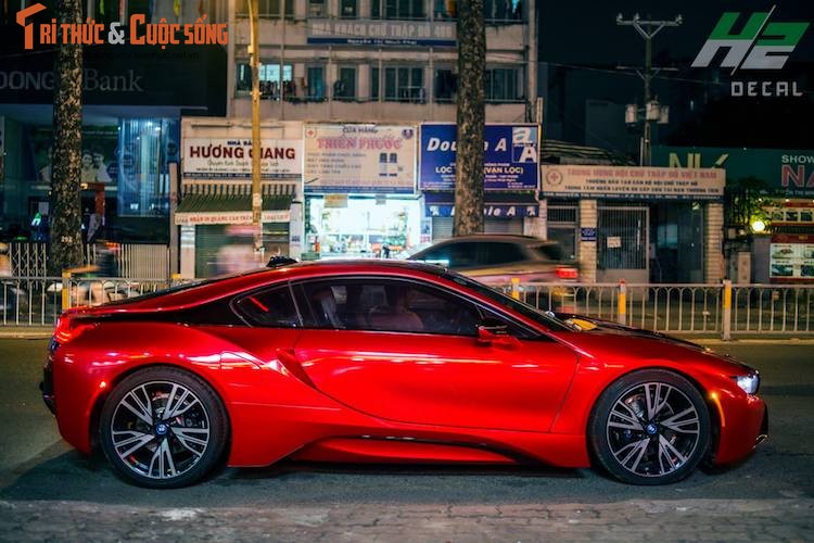 Sieu xe BMW i8 gia 7 ty doi mau doc tai Sai Gon-Hinh-3