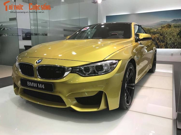 BMW M4 chinh mau doc gia 4,1 ty tai Ha Noi