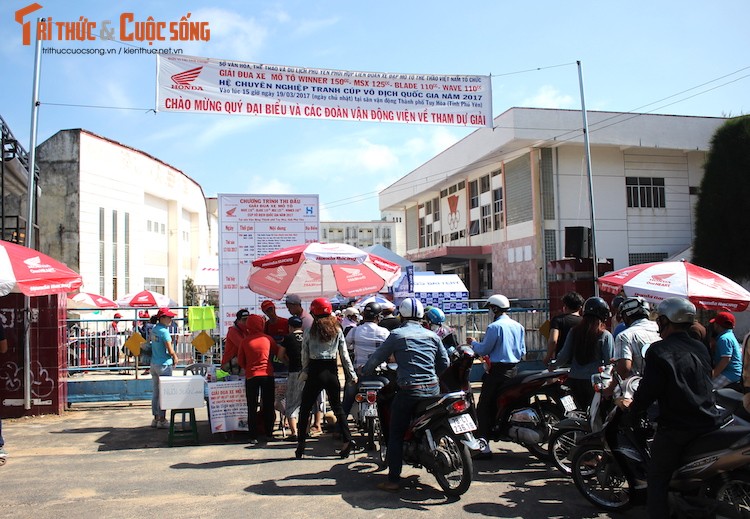 Dan xe no Honda bien Phu Yen thanh “chao lua“