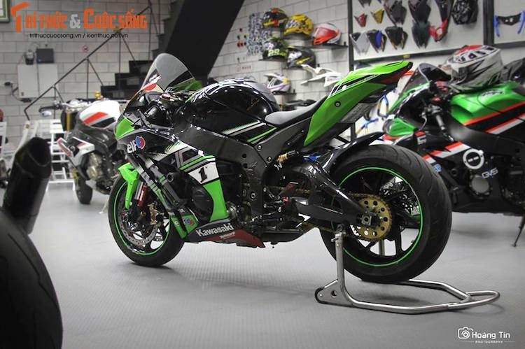 Kawasaki ZX-10R “sieu khung” phong cach xe dua o Sai Gon-Hinh-12