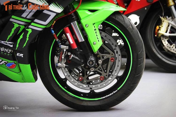 Kawasaki ZX-10R “sieu khung” phong cach xe dua o Sai Gon-Hinh-3