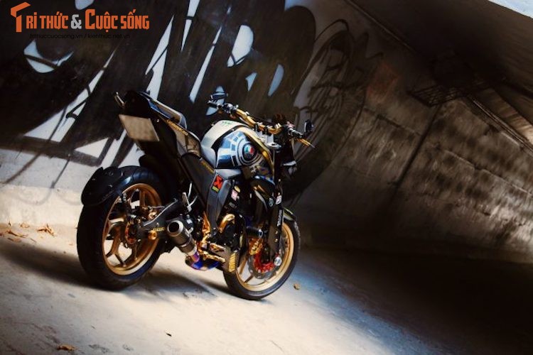 Dan choi Sai Gon do naked-bike Yamaha FZ-S “dai chat