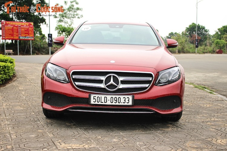 Chi tiet Mercedes E250 “made in Vietnam” gia 2,47 ty dong-Hinh-2