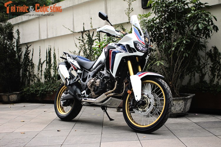 Can canh Honda Africa Twin gia 700 trieu tai Ha Noi