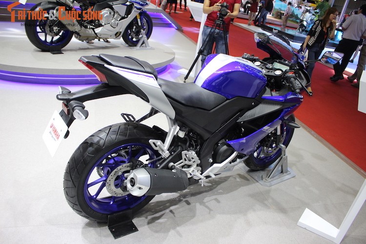 Yamaha Viet Nam cong bo moto R15 2017 gia 90 trieu-Hinh-11