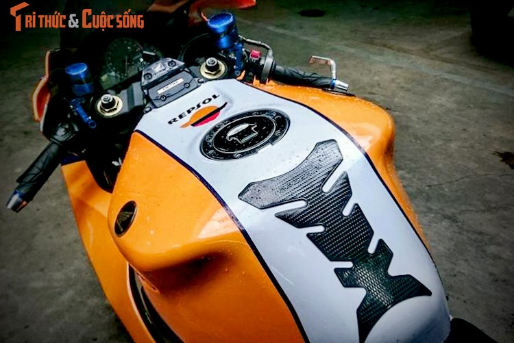 Dan choi Binh Duong do sieu moto Honda CBR1000RR-Hinh-3