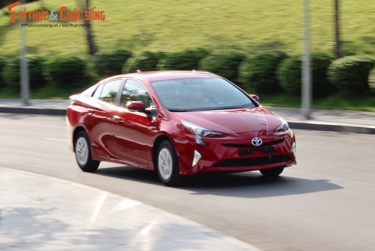 Cam lai oto &quot;sieu tiet kiem&quot; Toyota Prius moi tai VN-Hinh-16