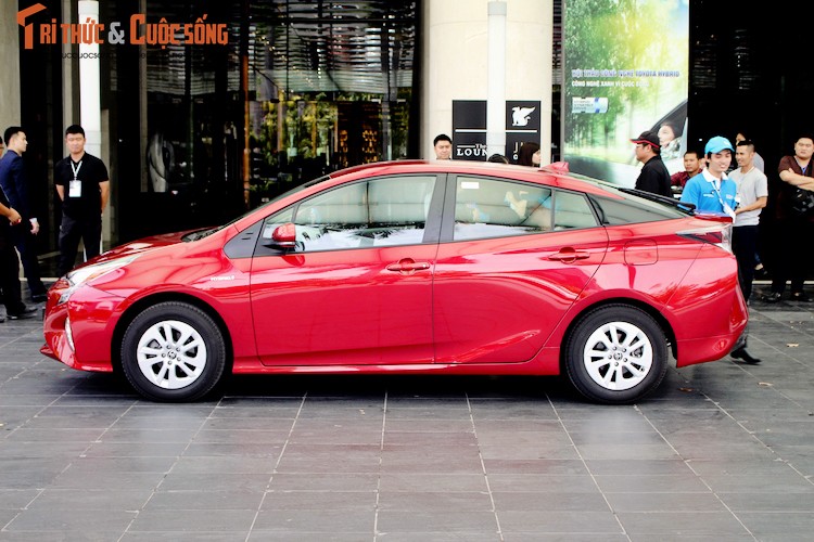 Cam lai oto &quot;sieu tiet kiem&quot; Toyota Prius moi tai VN-Hinh-4