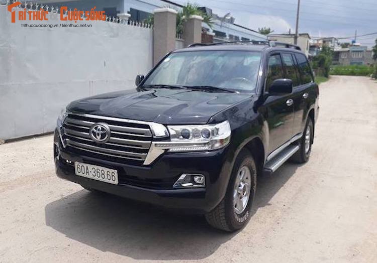 Toyota Land Cruiser 2017 &quot;tu che&quot; gia chi 500 trieu tai VN-Hinh-2