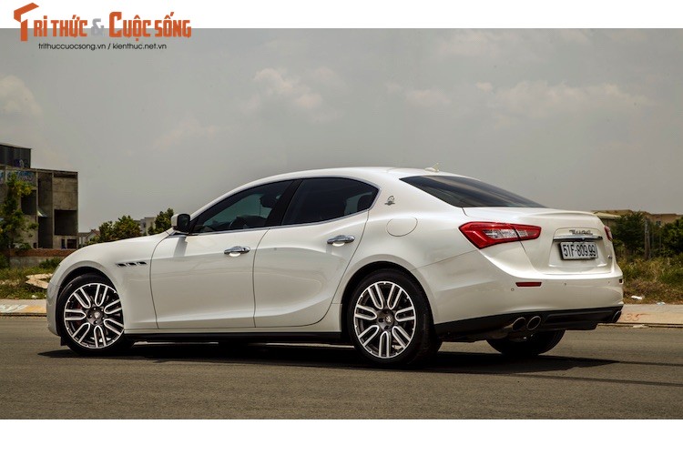 Soi &quot;xe sang&quot; Maserati Ghibli S gia 5,2 ty dong tai VN-Hinh-3