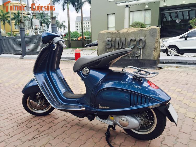 Sieu xe tay ga Vespa 946 gia 365 trieu tai Ha Noi-Hinh-7