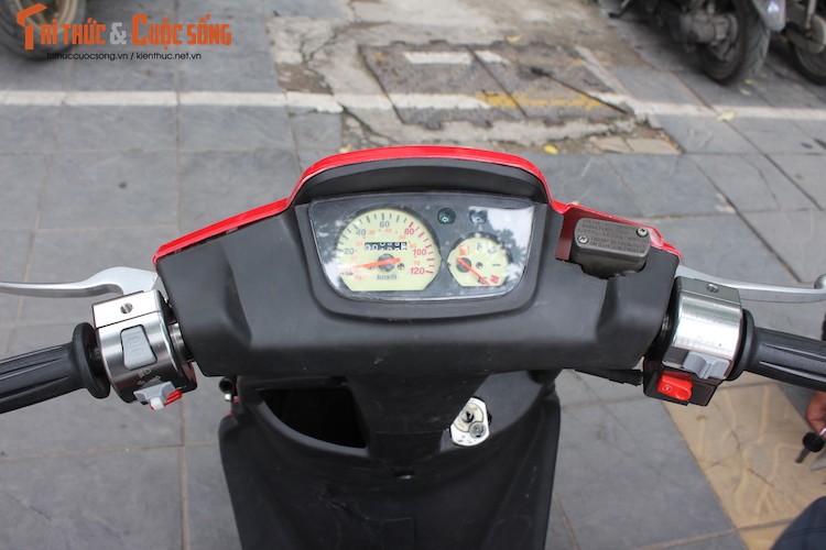 Xe ga “hang doc” Yamaha Zuma gia 30 trieu tai Viet Nam-Hinh-7