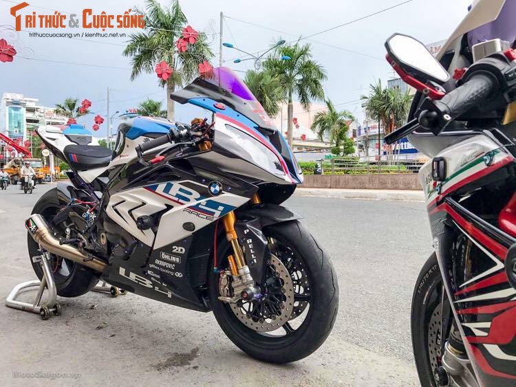 Sieu moto BMW S1000RR va MV Agusta F4RR hon 3 ty tai VN-Hinh-7