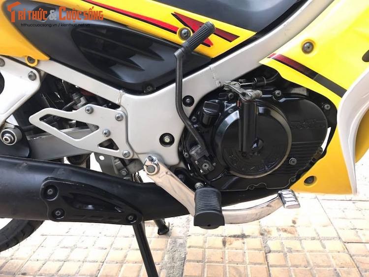 &quot;Xe no&quot; Suzuki RGX dung chan ban 200 trieu tai Sai Gon-Hinh-6