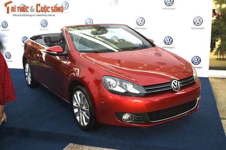 Mui tran Volkswagen Golf Cabriolet &quot;chot gia&quot; 950 trieu tai VN-Hinh-2