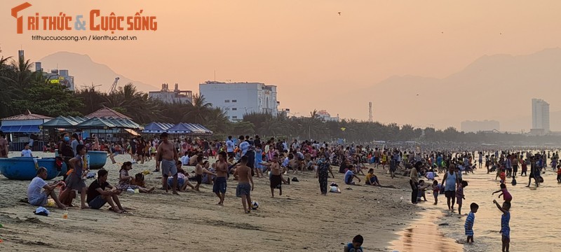 Nong do lua, dan Da Nang un un ra bien giai nhiet-Hinh-8