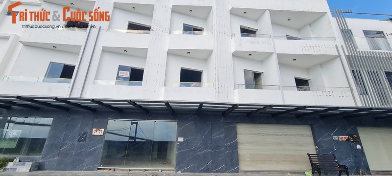 Da Nang: Hoang tan “sieu pham” shophouse 2 mat tien Marina Complex-Hinh-4