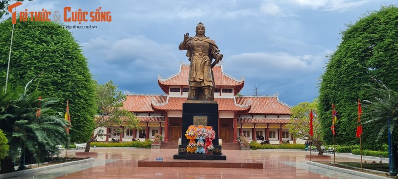 Den Bao tang Quang Trung, lang ngam dau an dan toc tren mien dat vo-Hinh-4