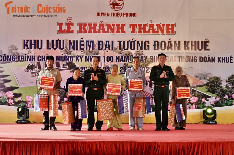 Quang Tri: Khanh thanh nha tuong niem Dai tuong Doan Khue-Hinh-3
