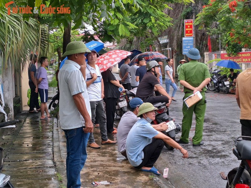 Hai Phong: Hang tram ho dan keu cuu vi nuoc sinh hoat co mui hoi-Hinh-2
