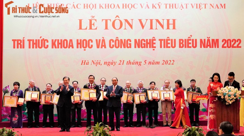 Le Ton vinh tri thuc Khoa hoc va Cong nghe tieu bieu nam 2022 thanh cong tot dep-Hinh-14