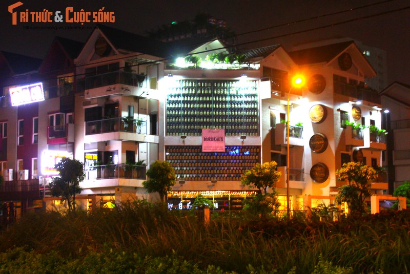 Ngam biet thu ruou vang doc la nhat Ha Noi