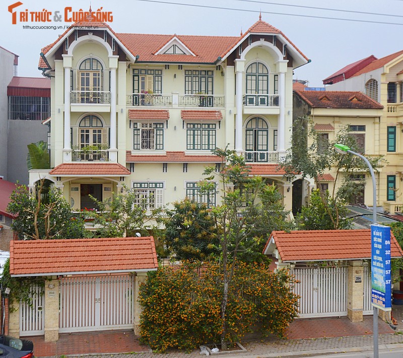 Dep noi bat nha mai thai 2 tang long gio tren de Ha Noi